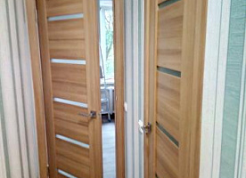 Установка дверей плотницкие работы СПБ.